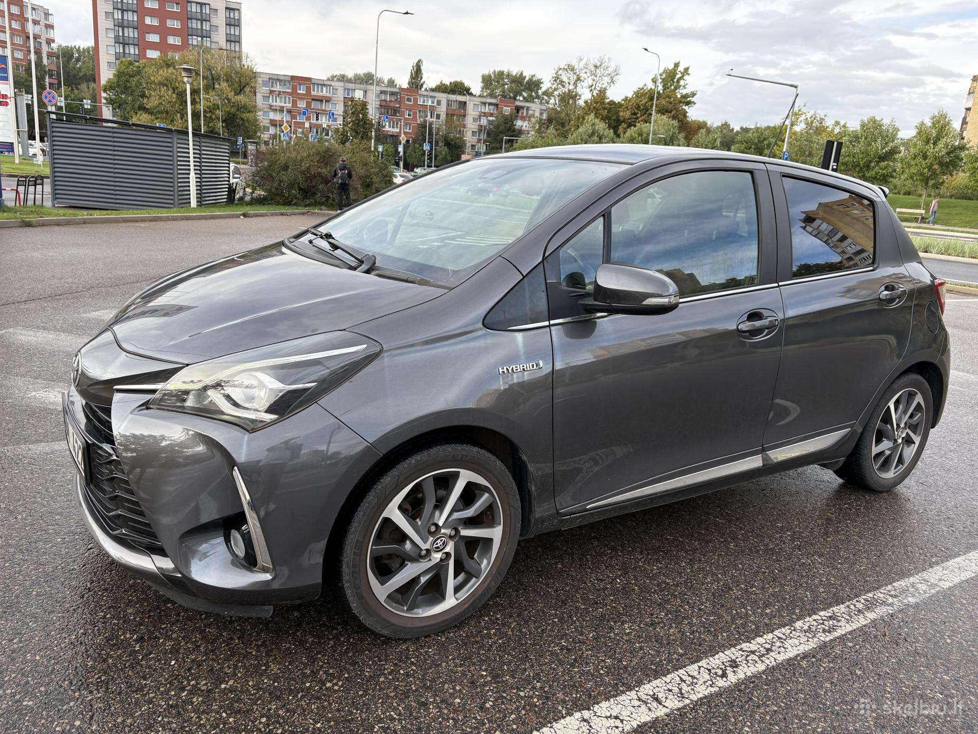 Automobile Toyota Yaris