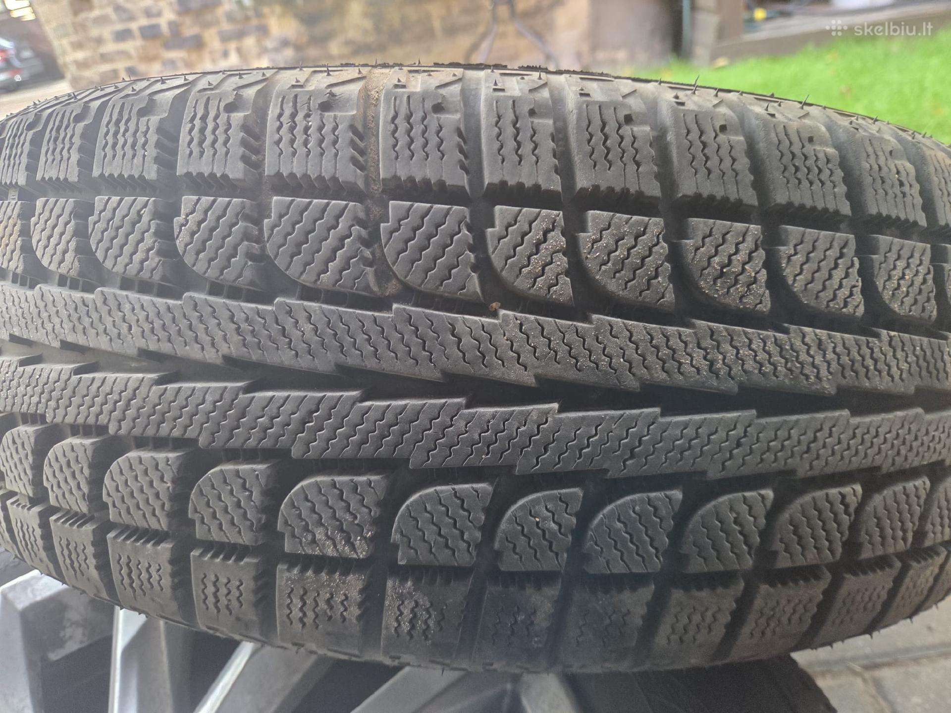 Padangos 215/60 r16žiemines