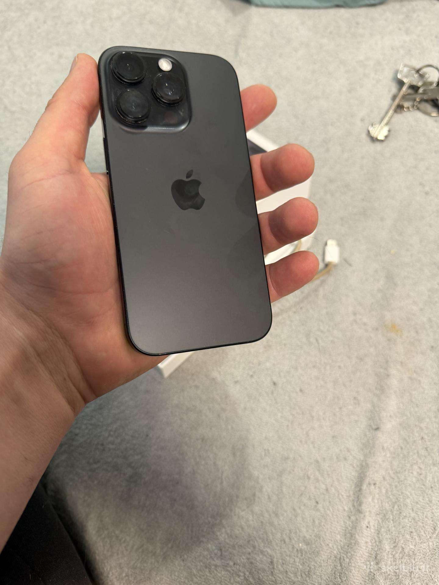 iPhone 16 Pro