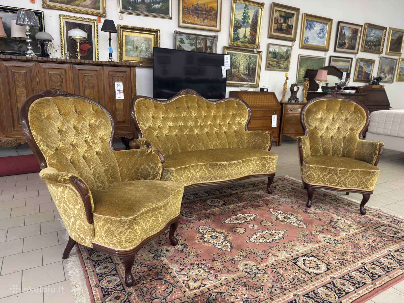 Rokoko styliaus svetainės baldai
