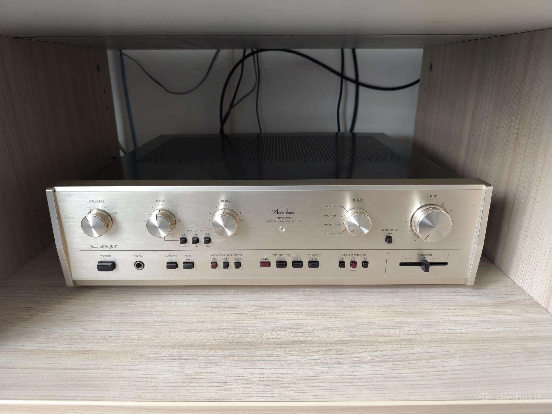 Accuphase E 203