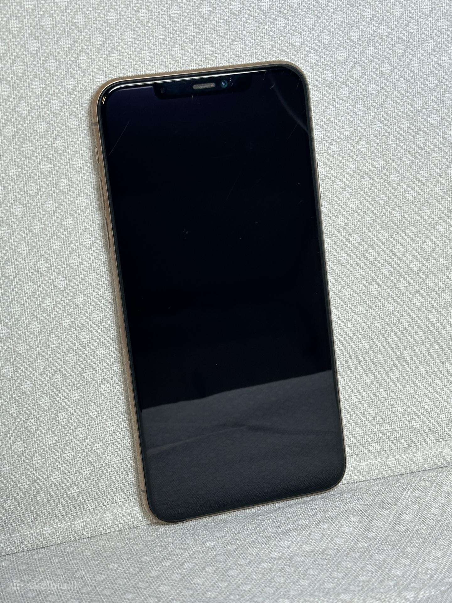 Parduodamas iPhone 11 pro max gold