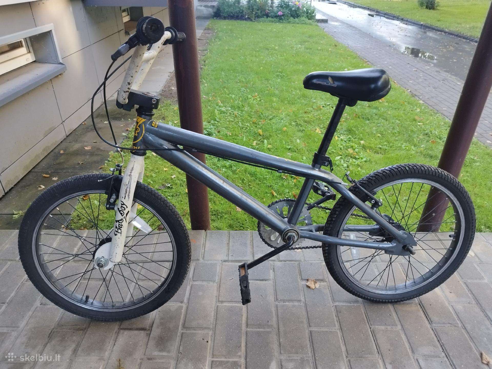 Paspirtukas ir BMX dviratis