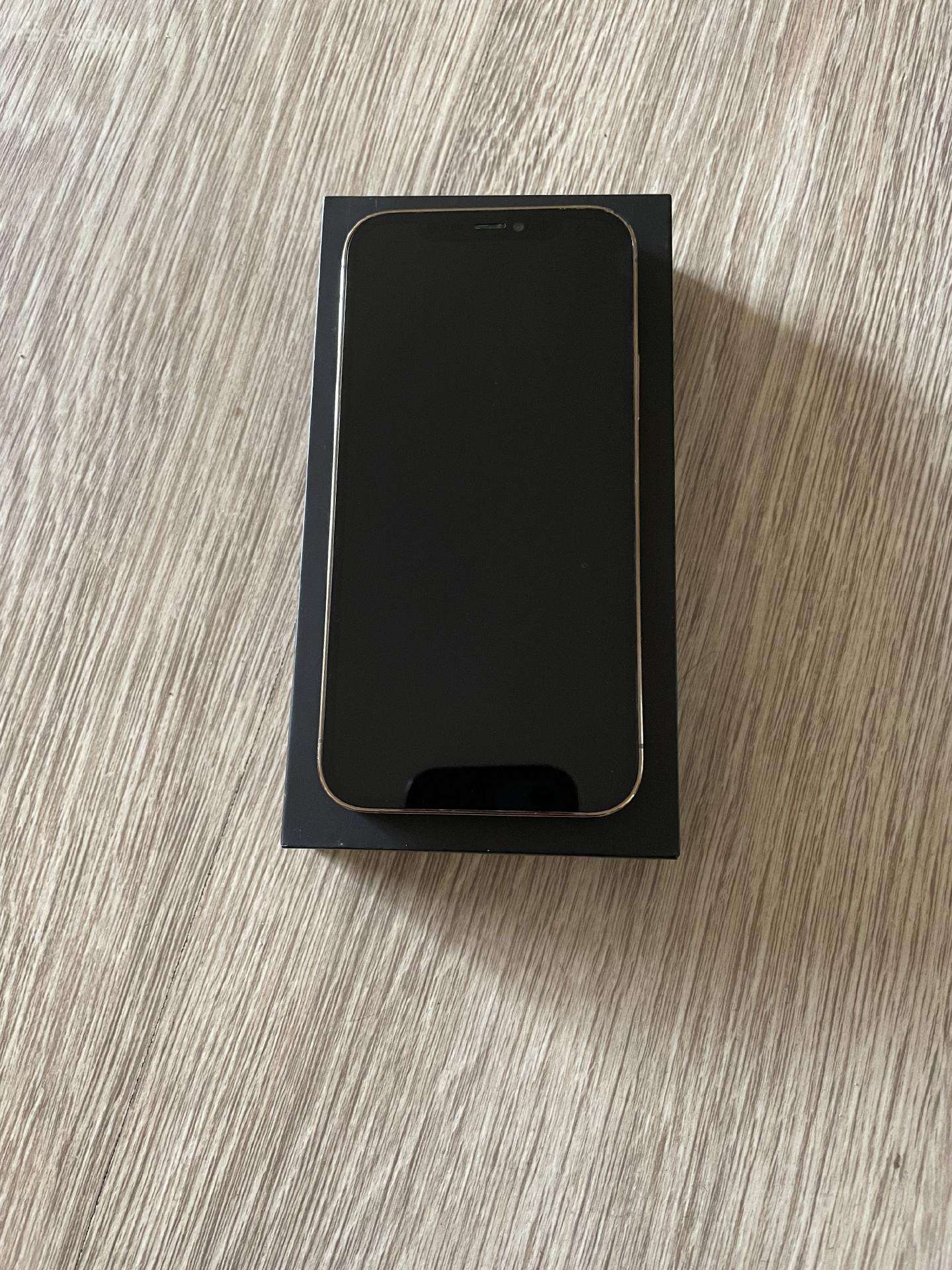 Apple iPhone 12 Pro,128 GB ,Gold.
