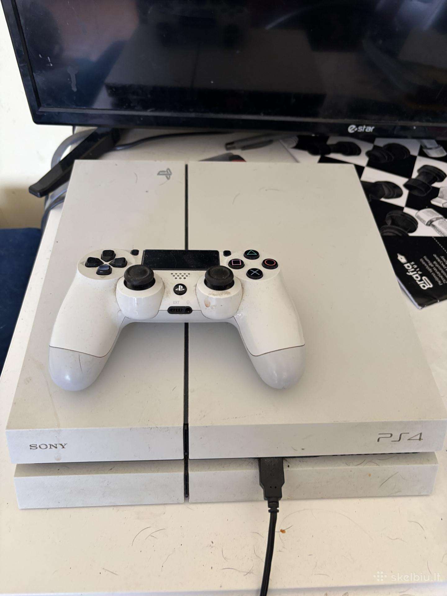 Sony playstation 4