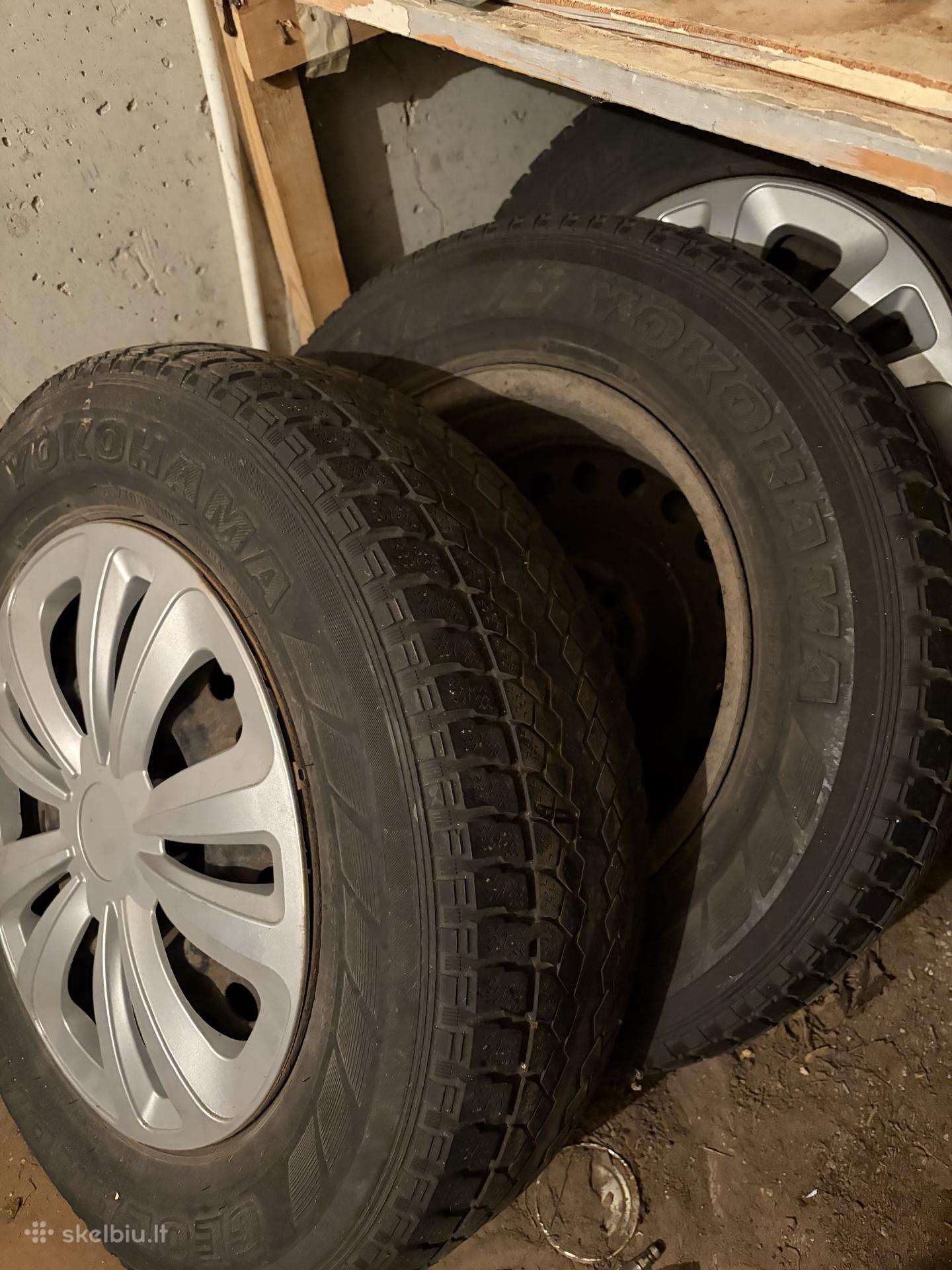 Skubiai parduodamos žieminės padangos R16
