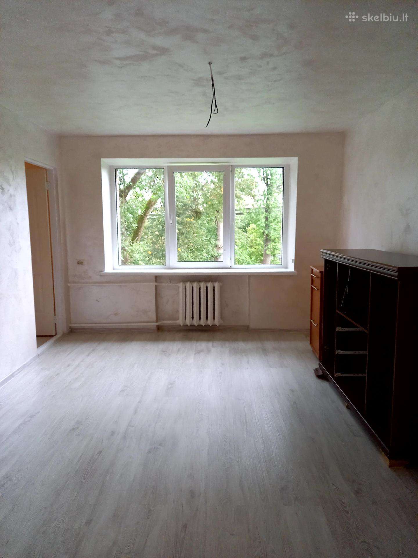 Parduodamas 2 kamb. butas šalia Lampėdžių karjero
