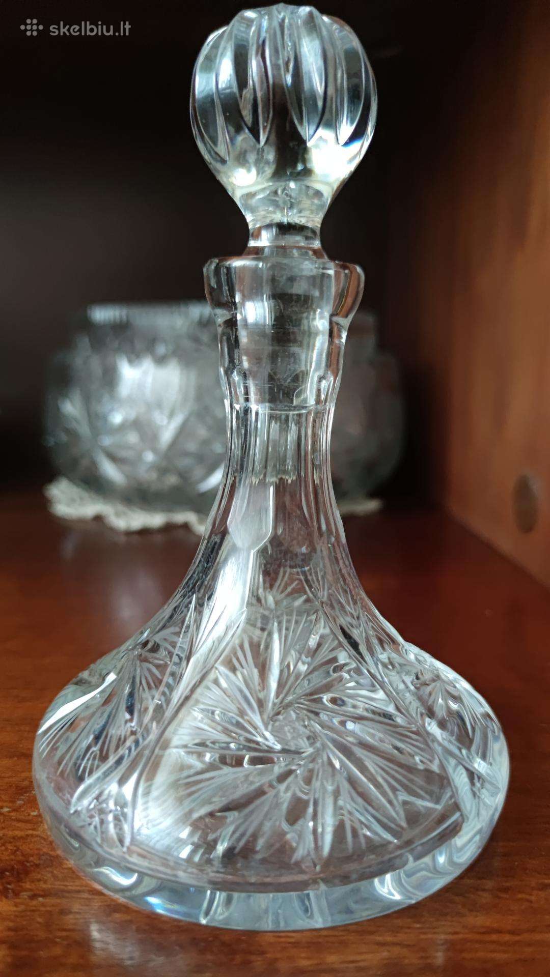 Kristolines likerio taures-vazeles