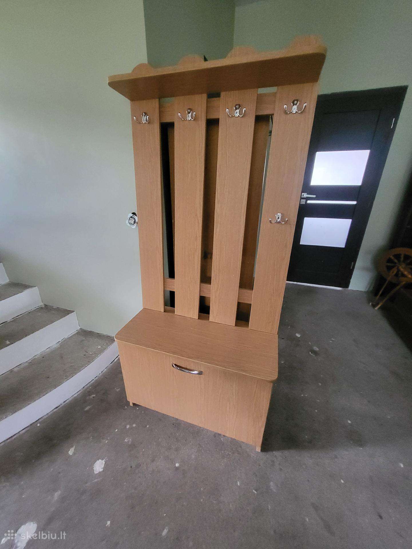 Puikios bukles prieskambario baldai