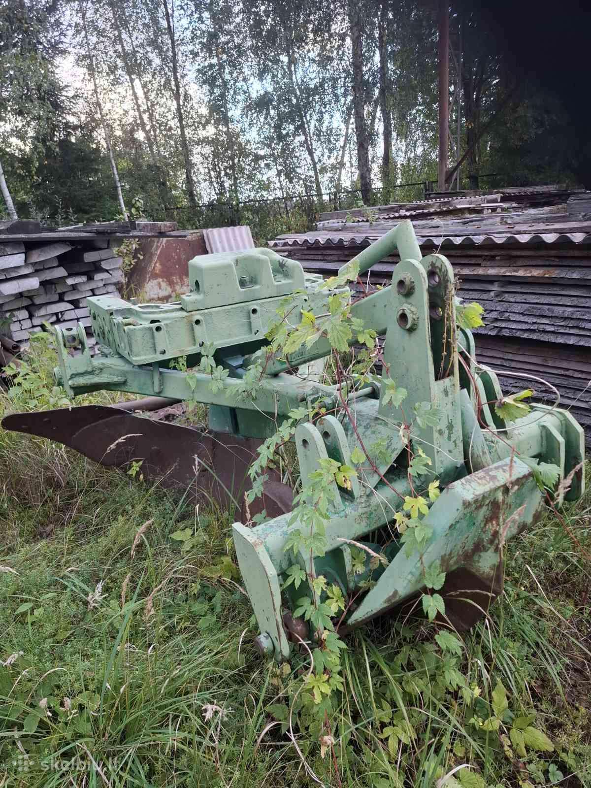 Miško arimo plūgai