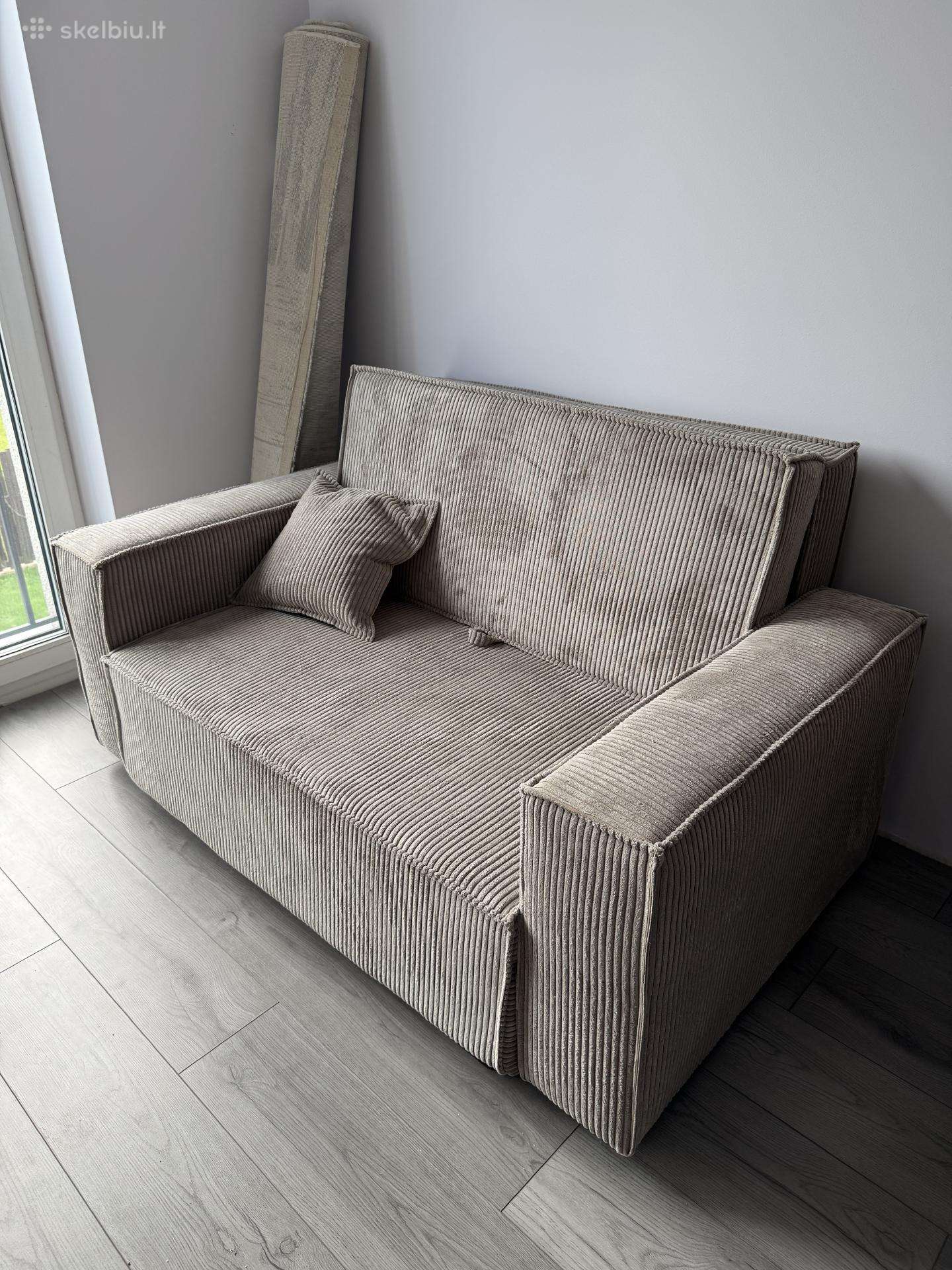 Dvivietė sofa-lova