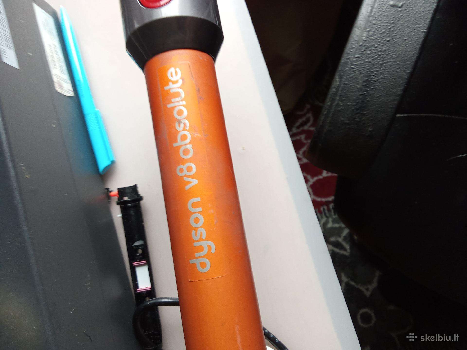 Dyson V8 dulkių siurblio lazda