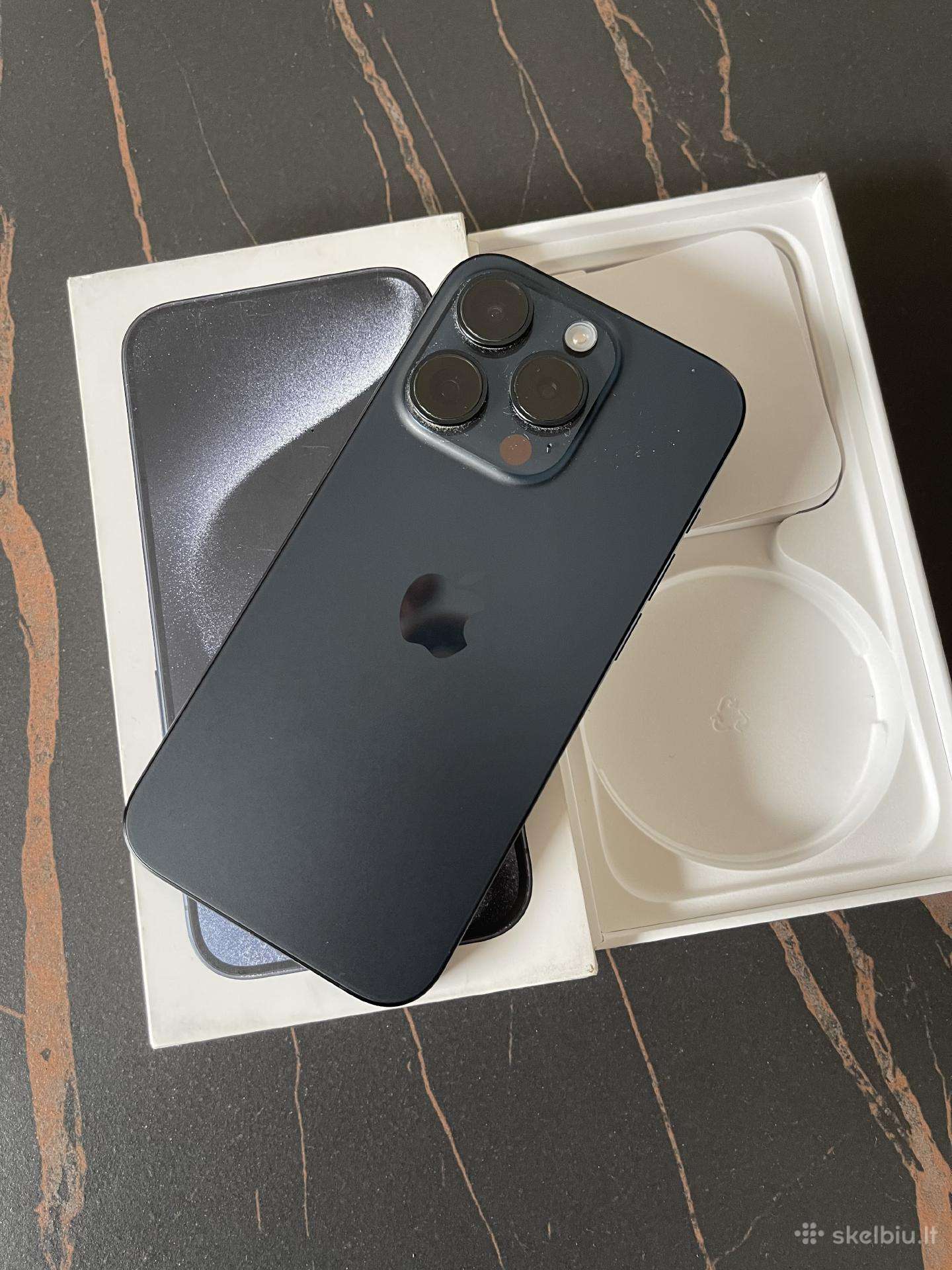 iPhone 15 Pro 256 Blue Titanium
