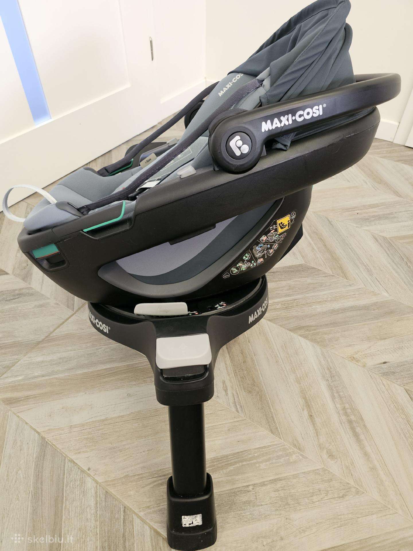 Maxi-cosi 360 kėdutė su Fmilyfix 360 baze