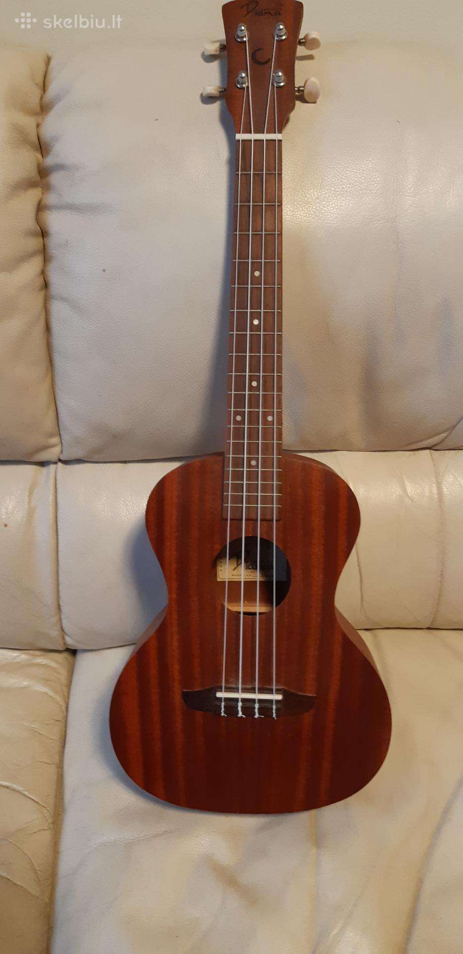 Ukulele Diana