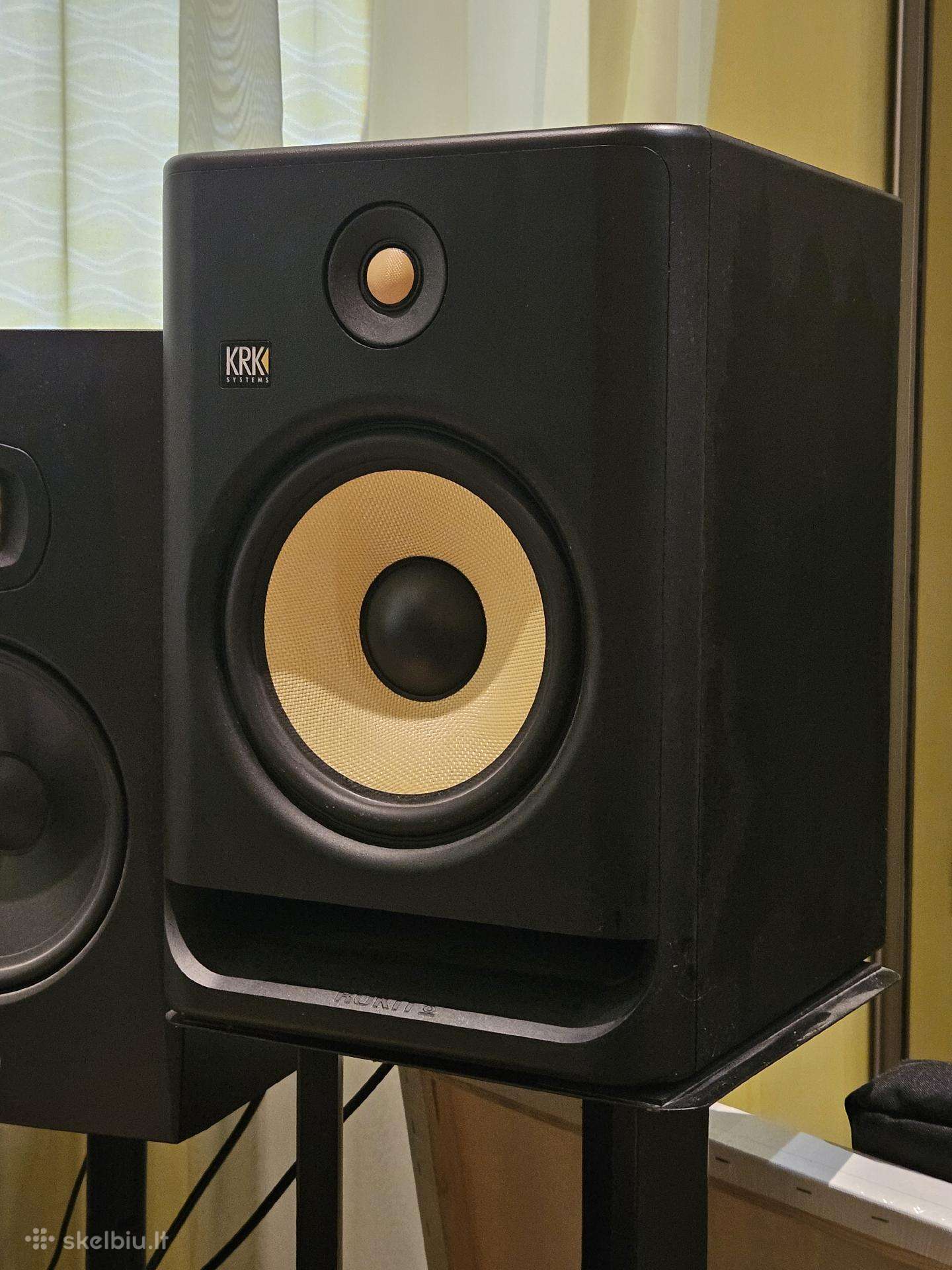 Krk G4 Rokit 8 and S10.2 Sub (garso kolonėlės)
