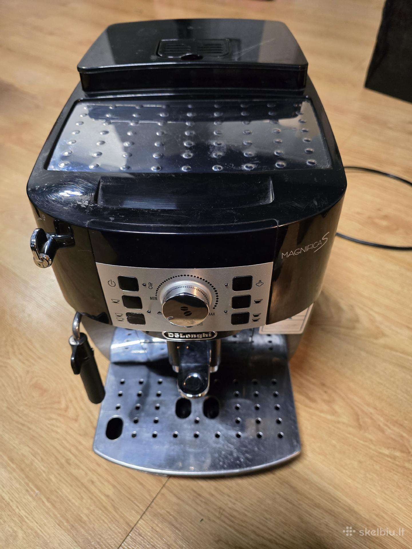 Delonghi magnifica S