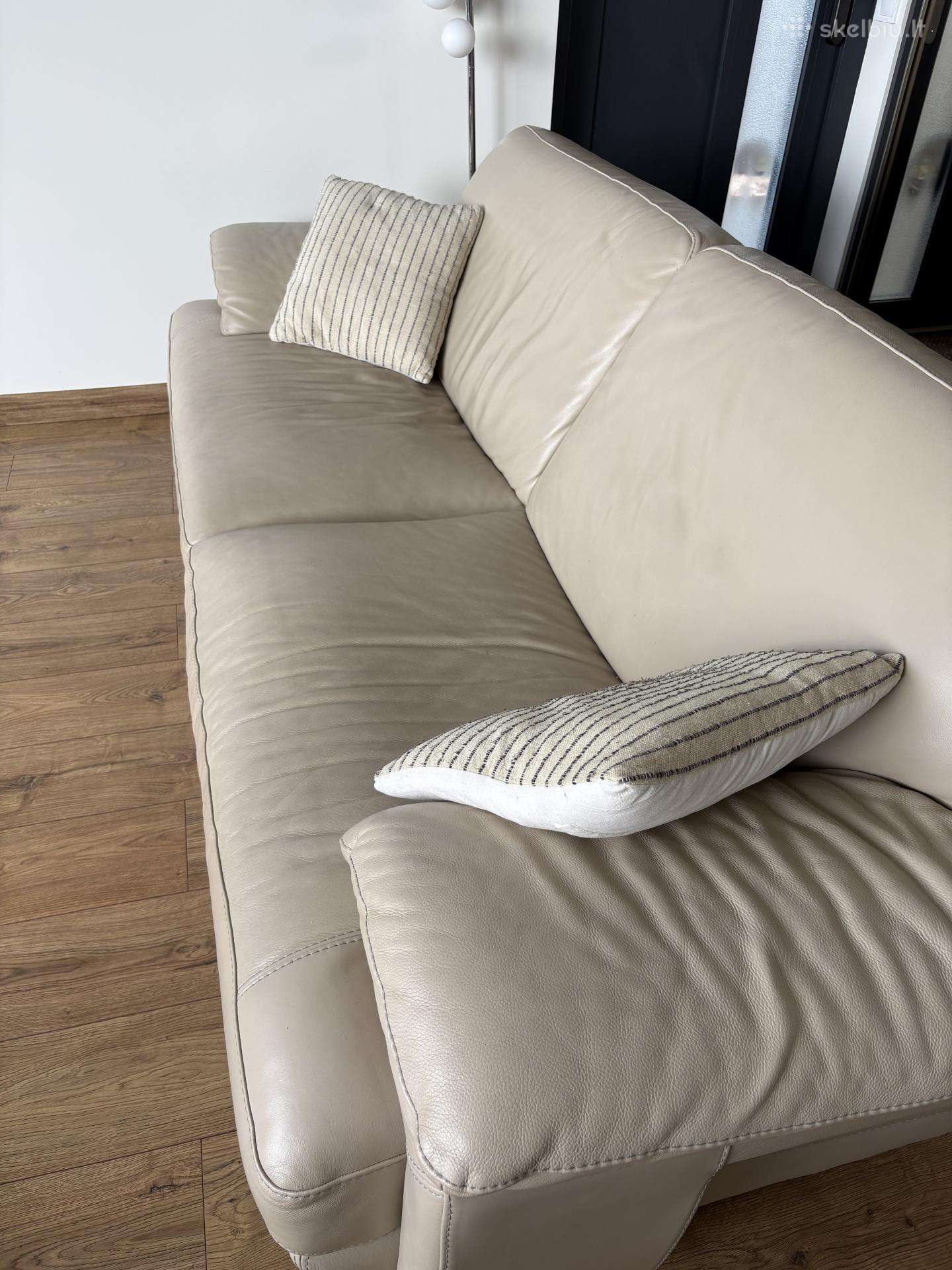 Odinė kokybiška sofa