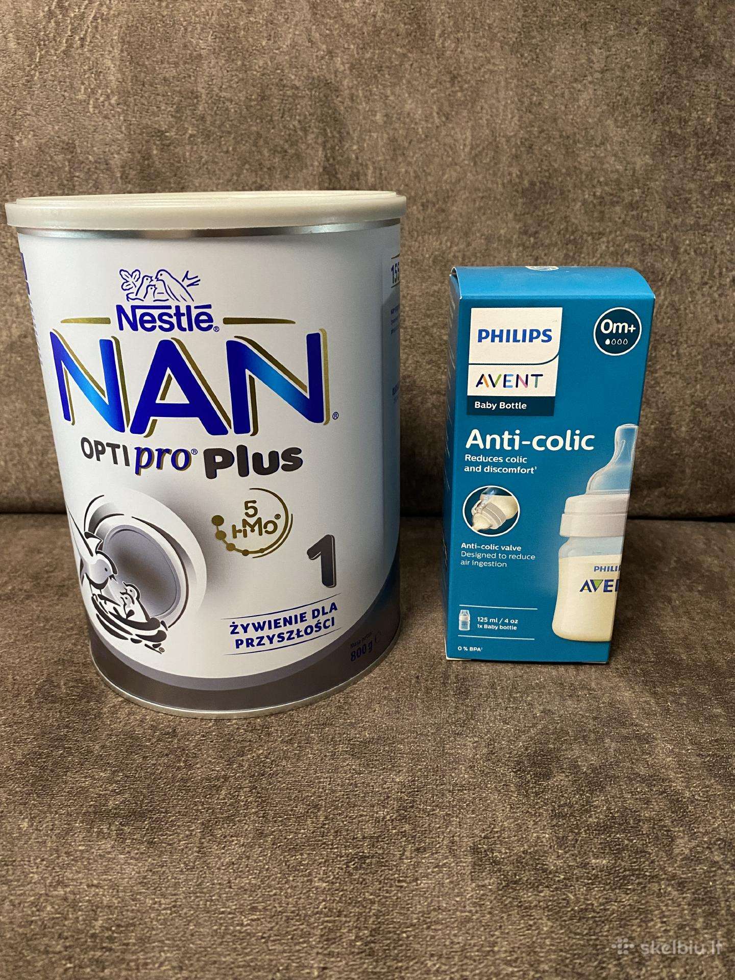 Naujagimio pieno mišinukas ir buteliukas
