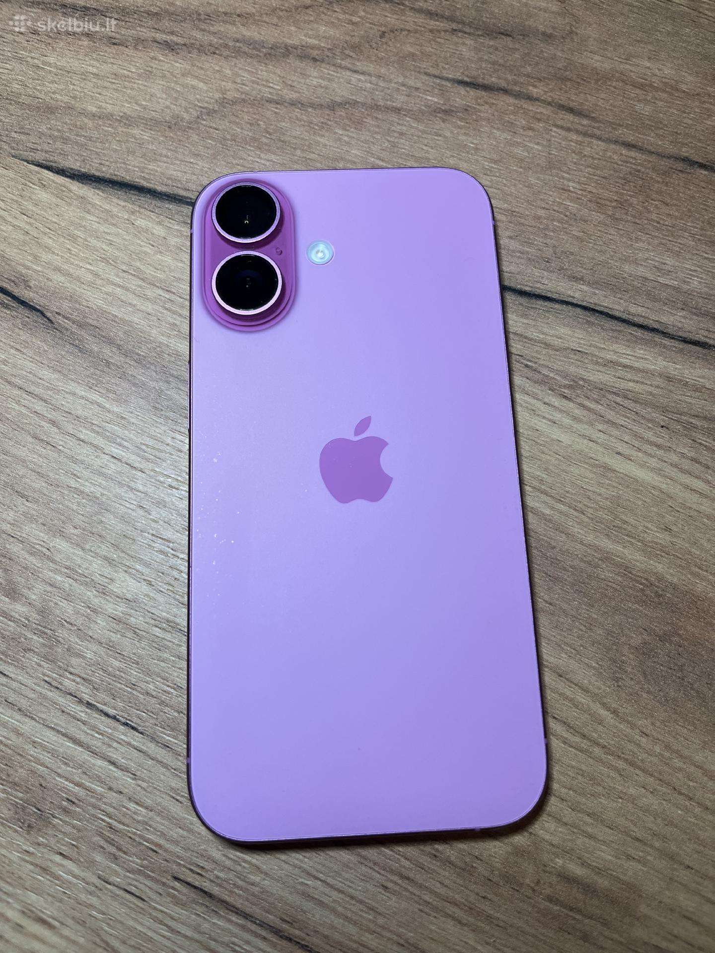 iPhone 16