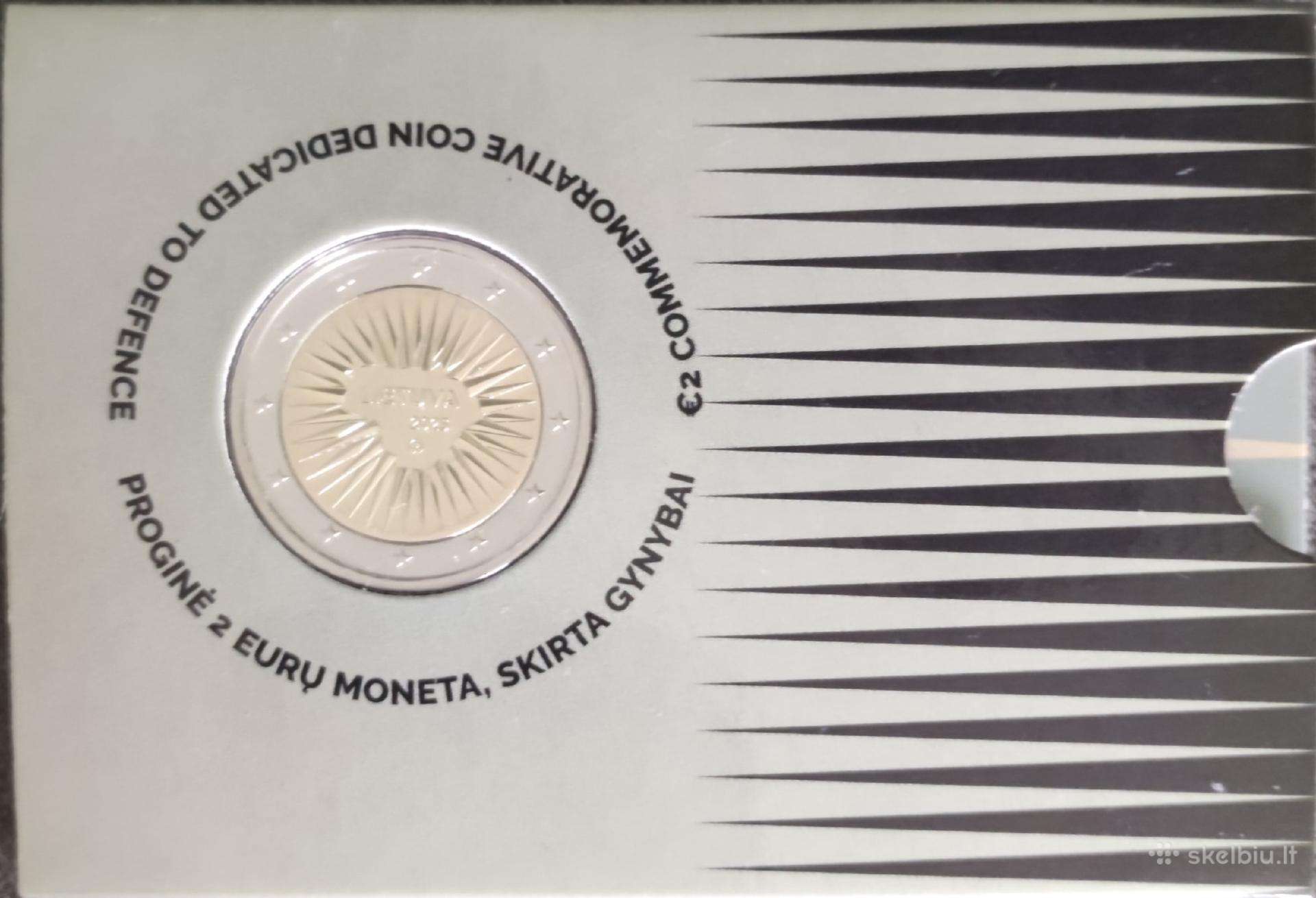 Euro moneta kortelėje