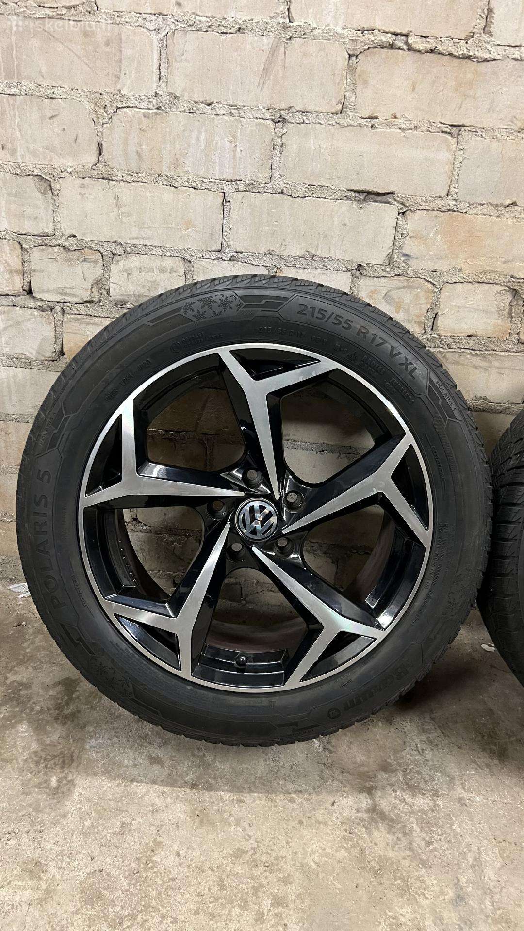 VW Bonneville Style R17 ratlankiai su padangomis