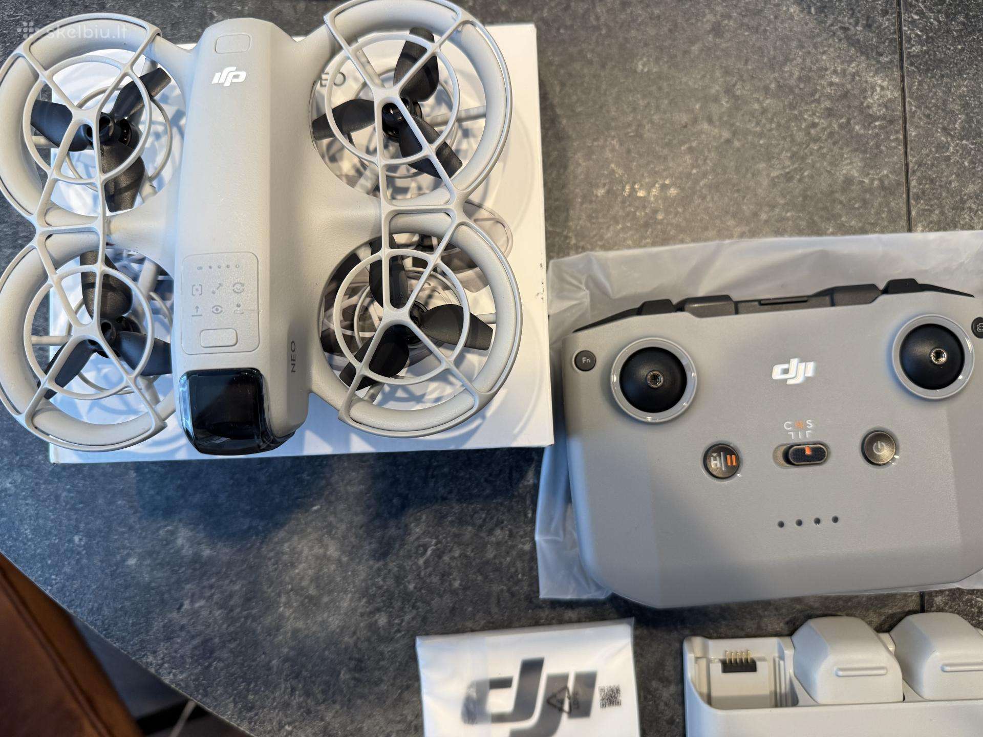 Dji neo dronas + RC n3 pultas + baterijos