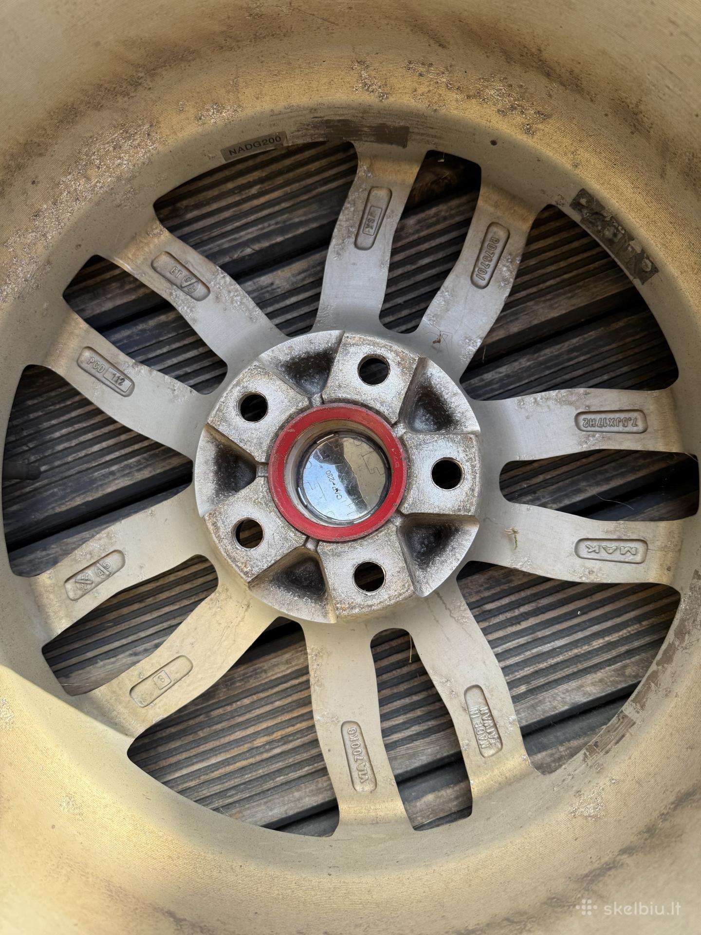 Continental, зимние 215/65 R17