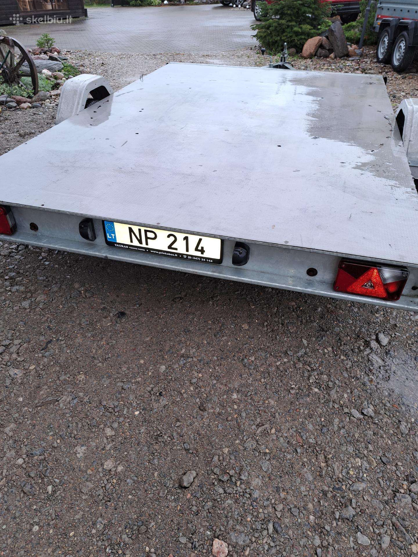 Tauras, passenger car trailers