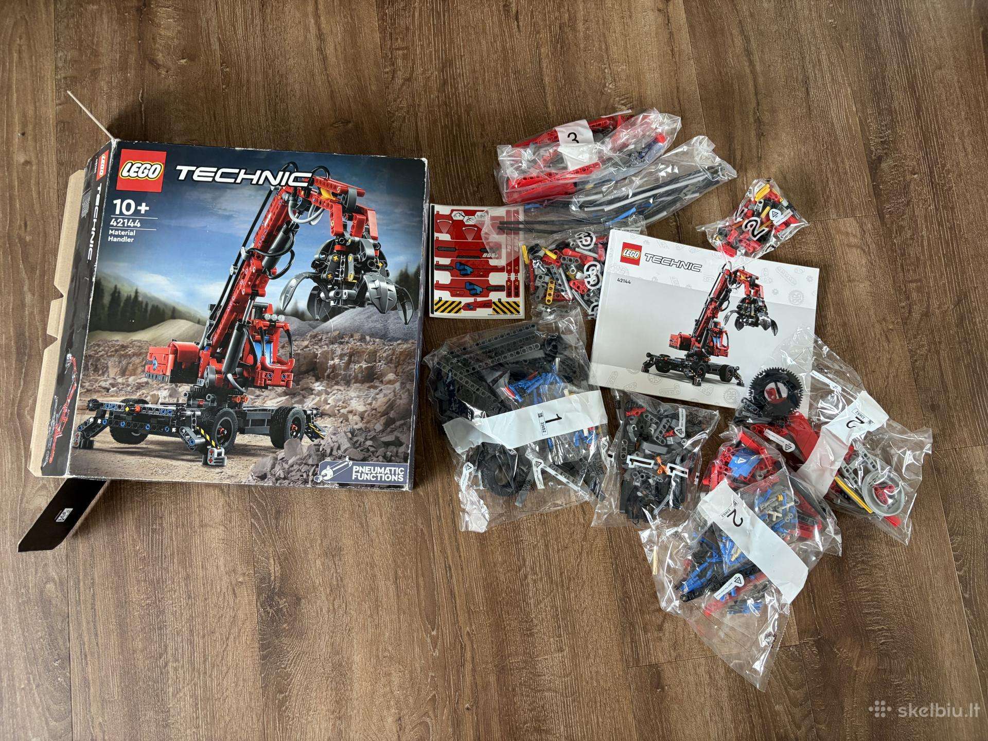 Lego 42144