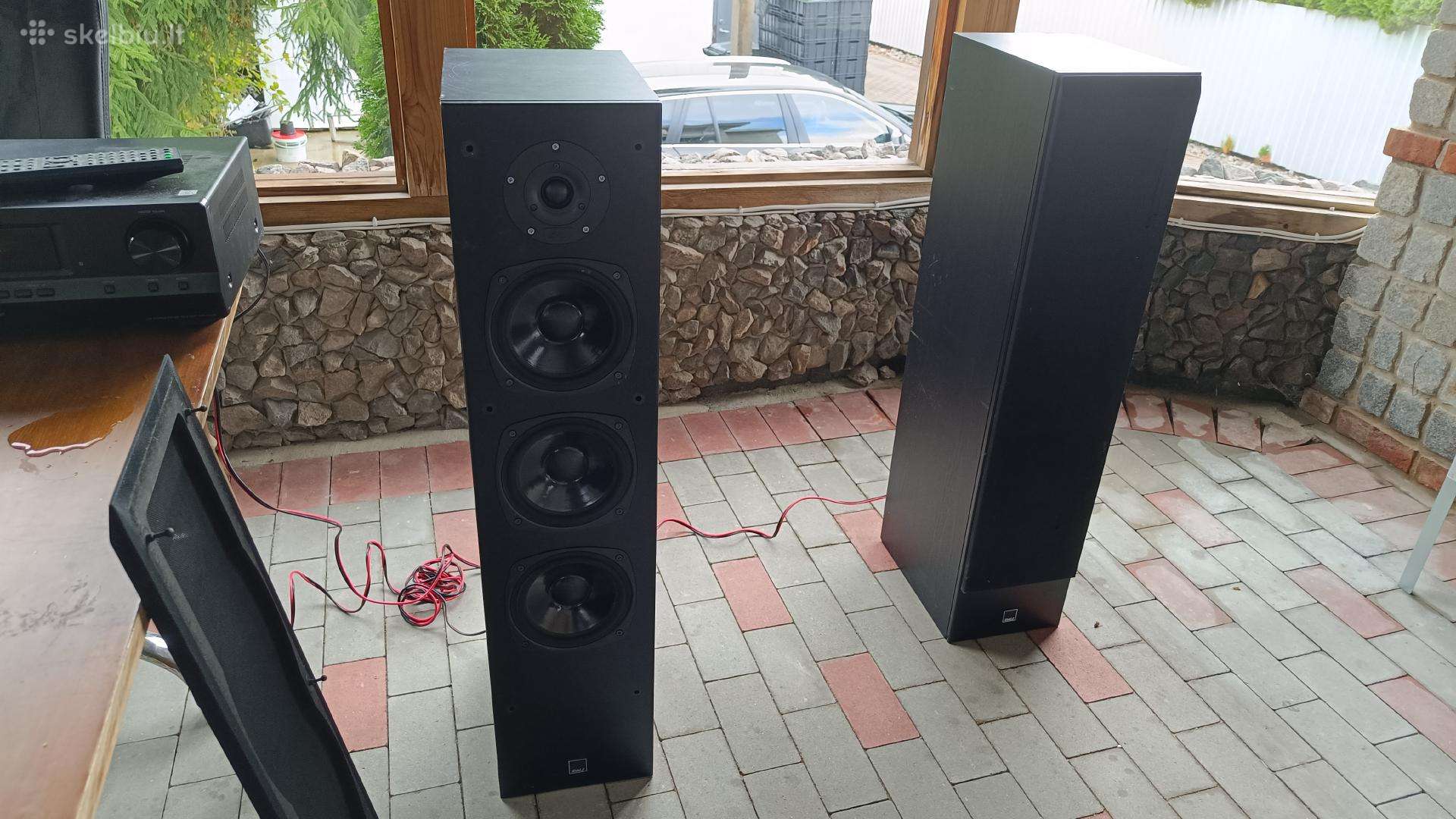 Daniškos grindinės audio kolonėlės Dali 606