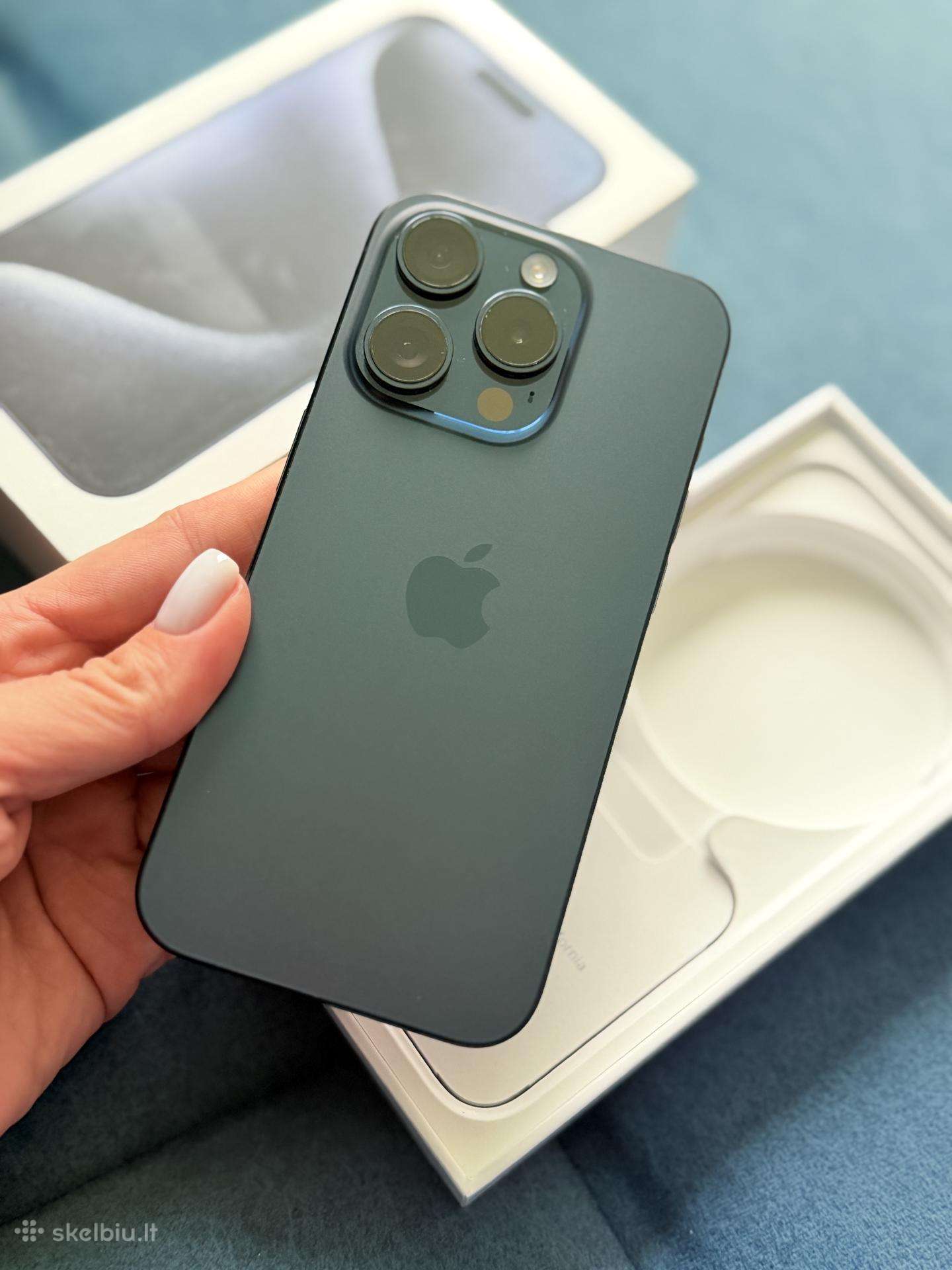 iPhone 15pro 128gb blue titanium