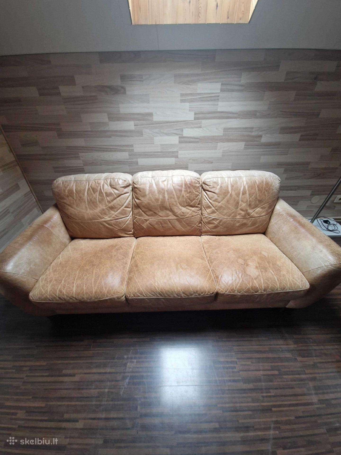 Dovanoju sofą "Sofaitalia" ir žurnalinį staliuką