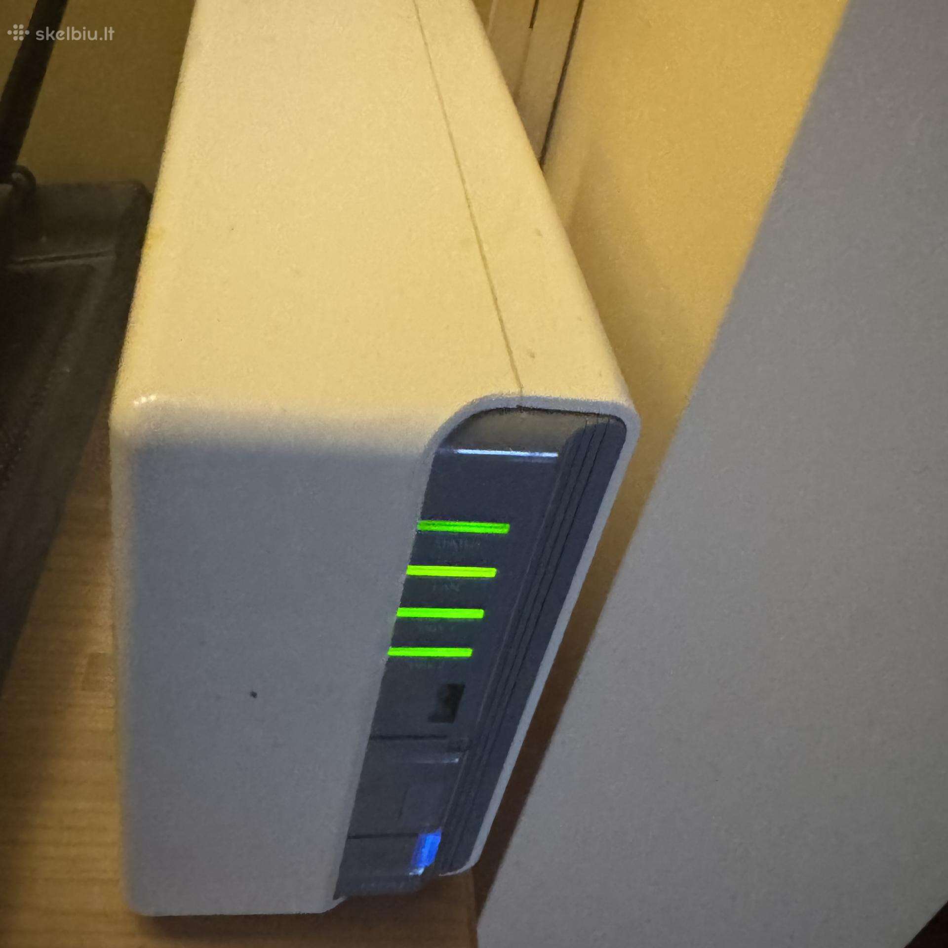 Nas211j ir 2 po 4tb serverinius HDD