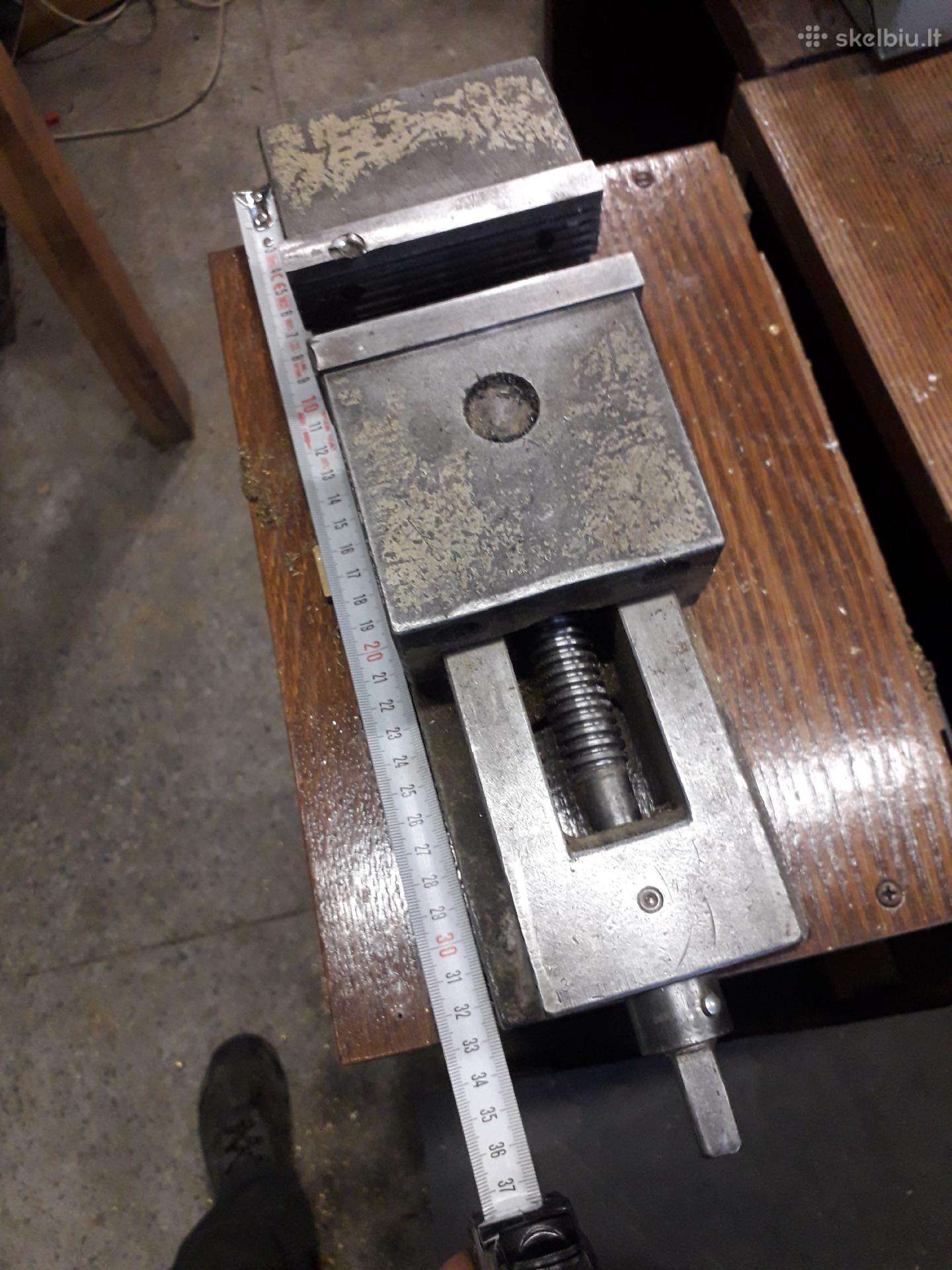 Spaustuvai stakliniai