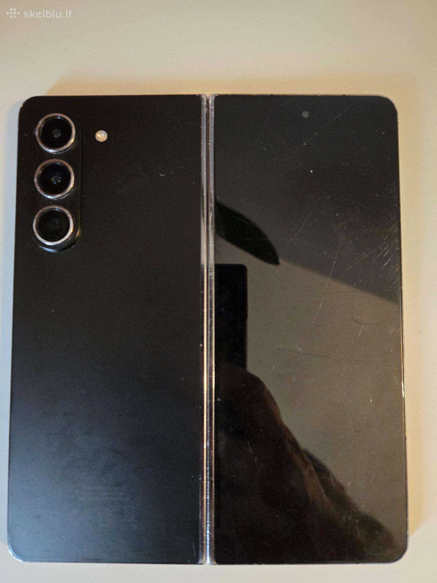 Samsung Z Fold 5