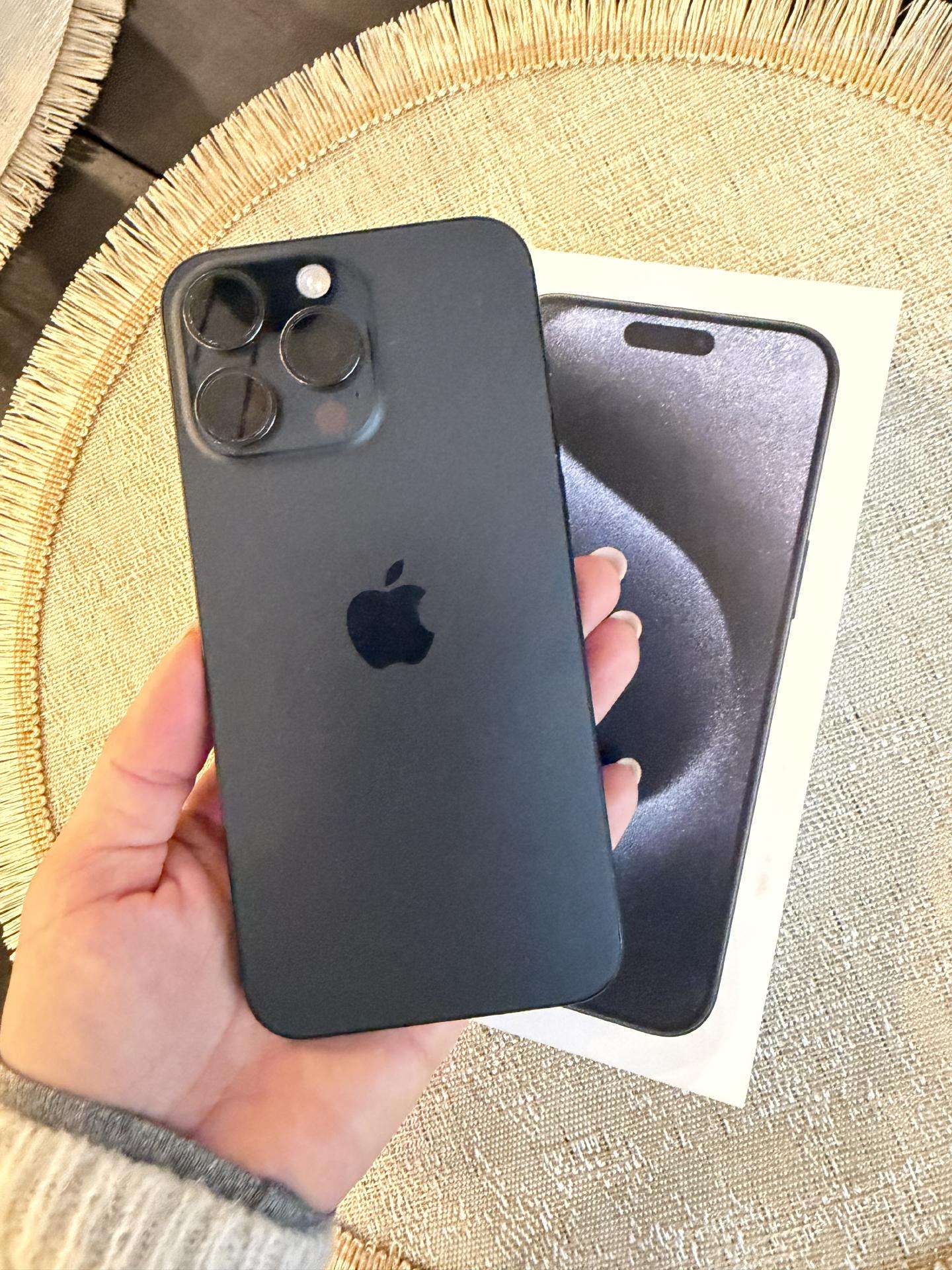 Puikus iPhone 15 pro max