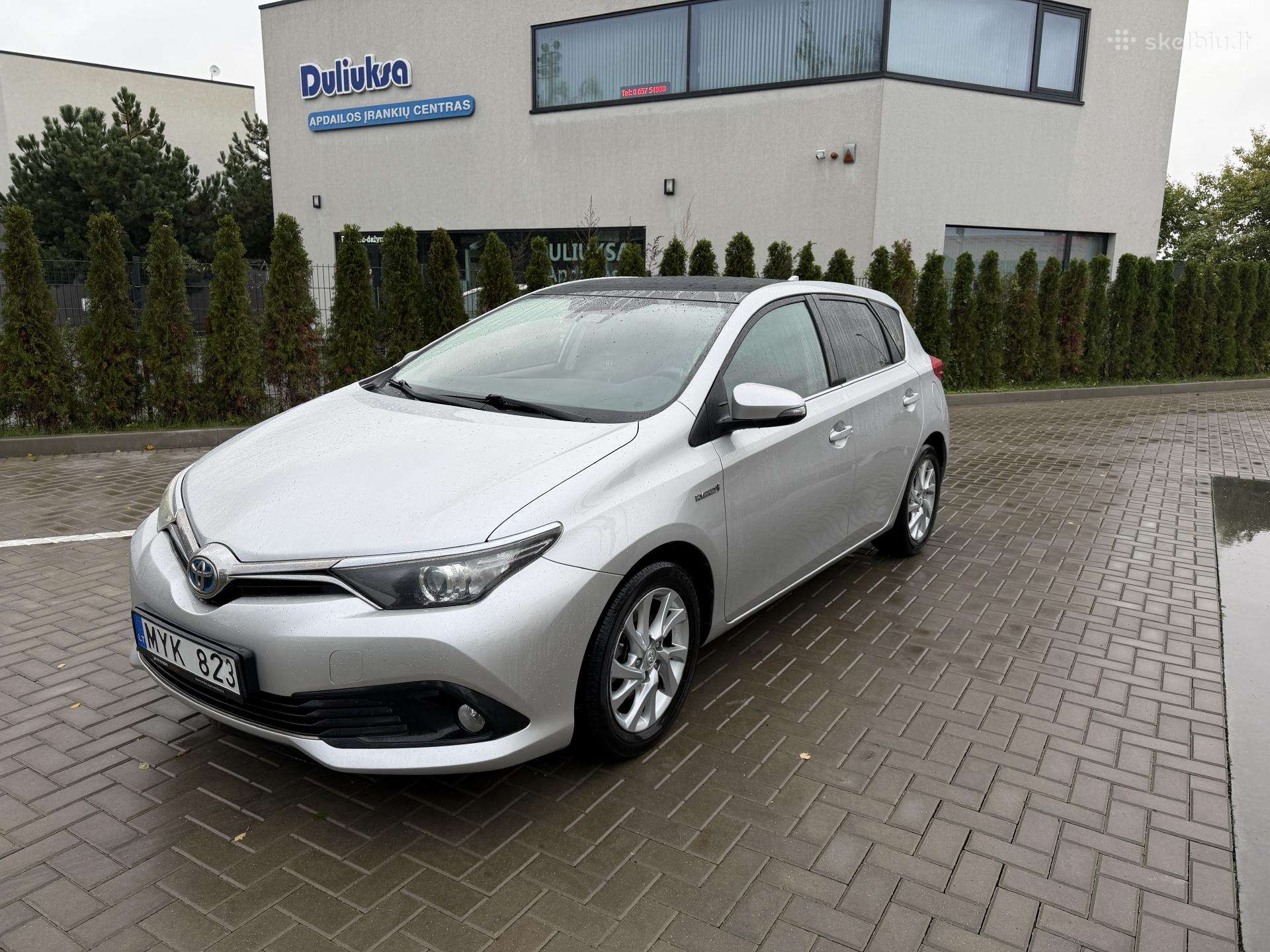 Toyota auris hybrid