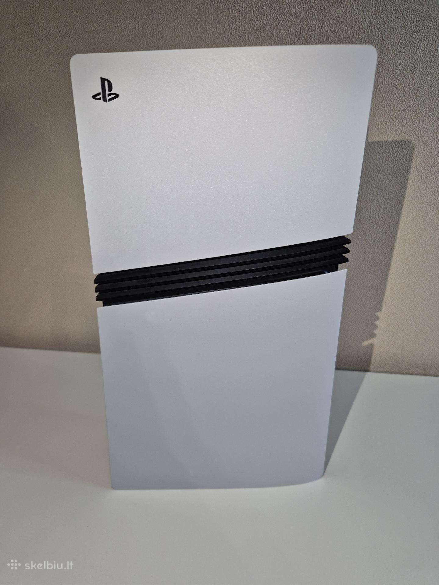 Parduodu mažai naudota ps5 pro 2t