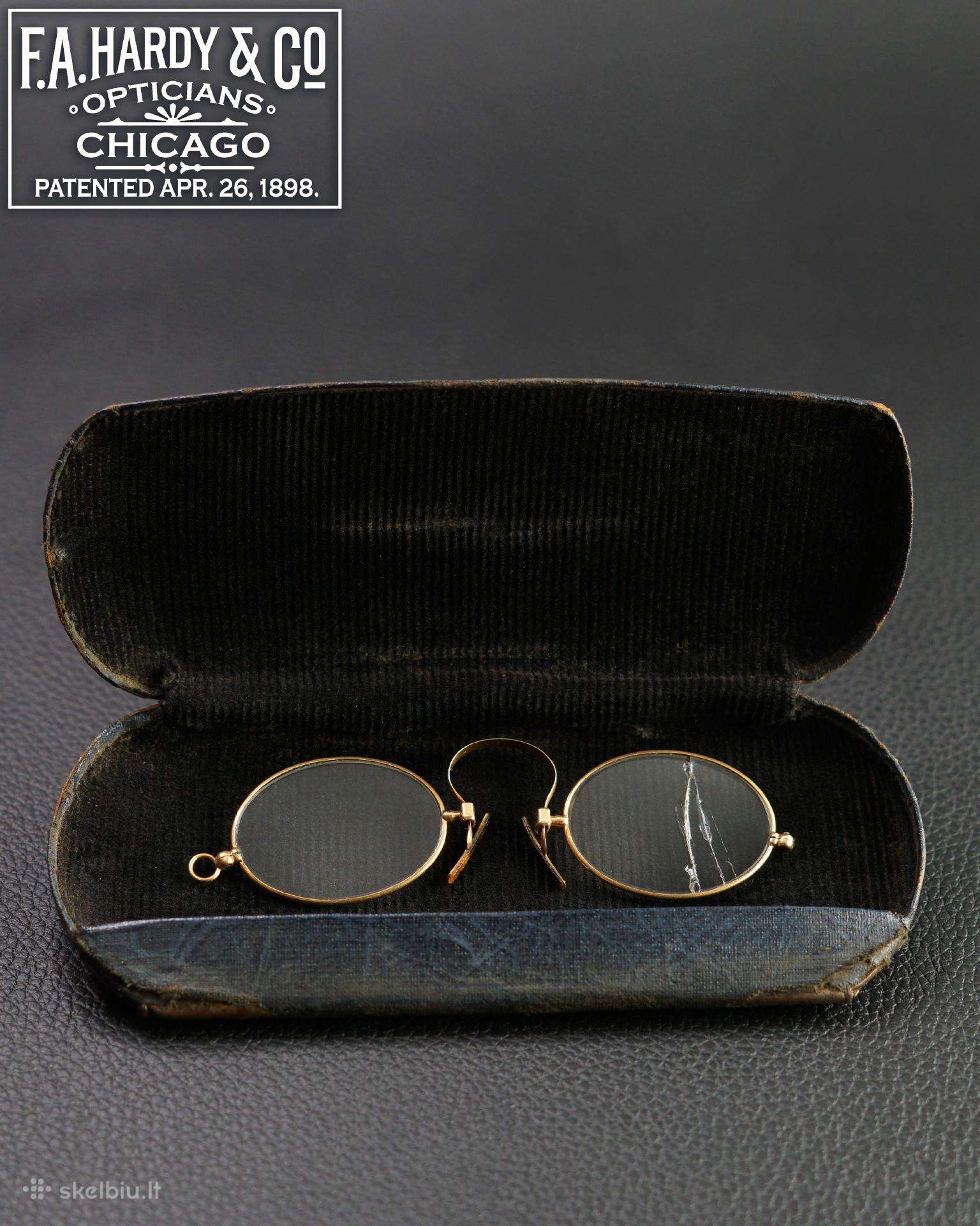 „pince-nez“ stiliaus akiniai