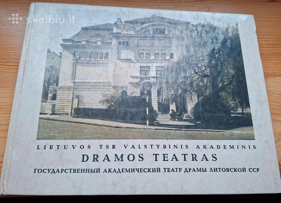 Knyga 1976m. Ltsr akademinis dramos teatras