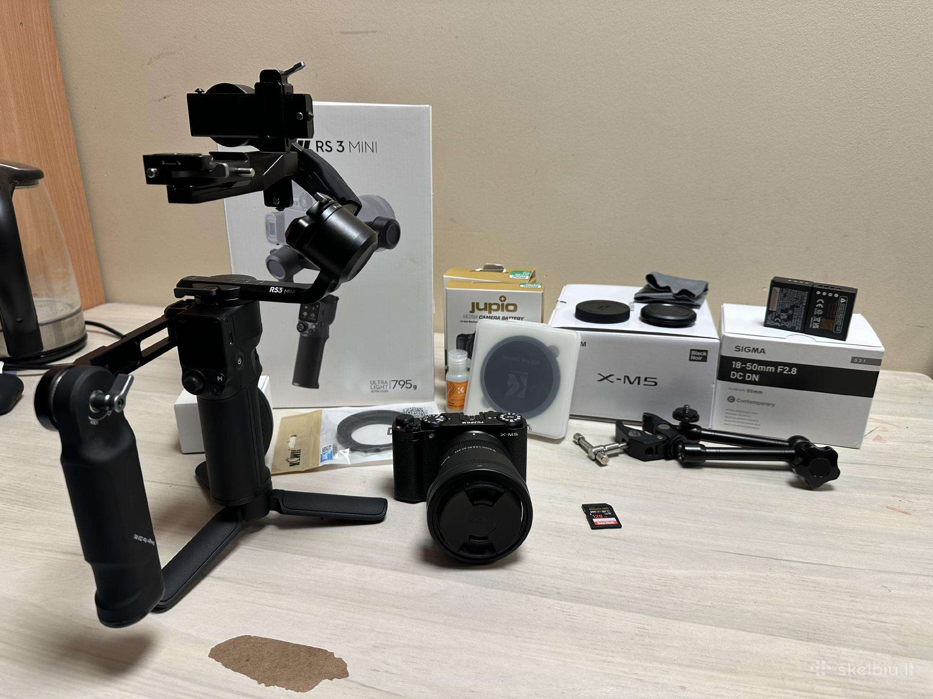 Fujifilm Xm-5 + Sigma 18-50 F2.8 + Dji RS 3 Mini