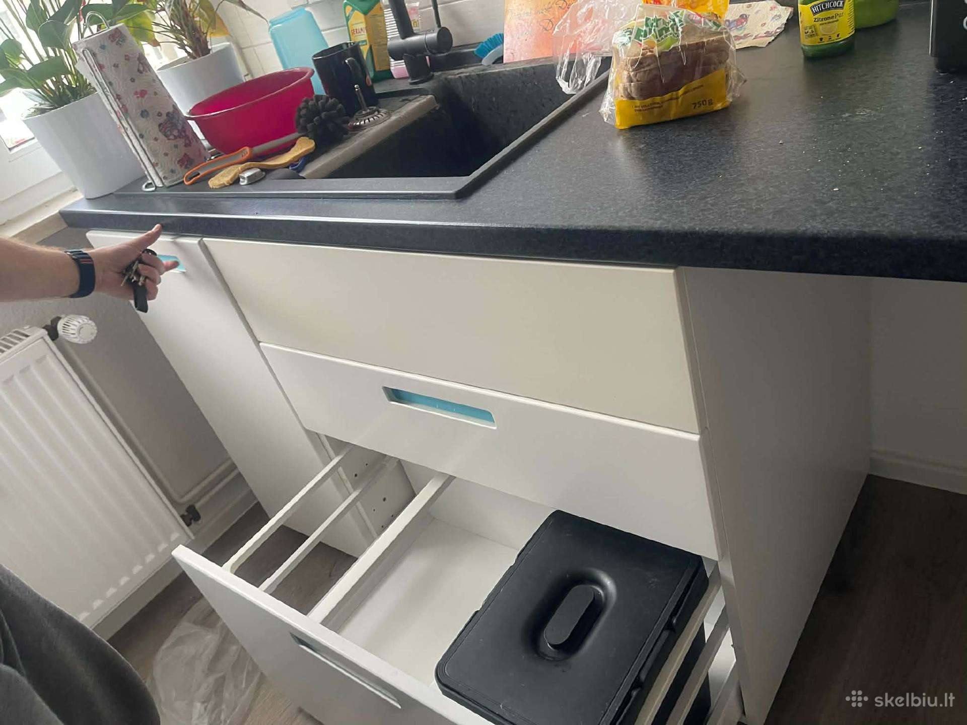 Virtuvinės spintelės mažai naudotos Ikea