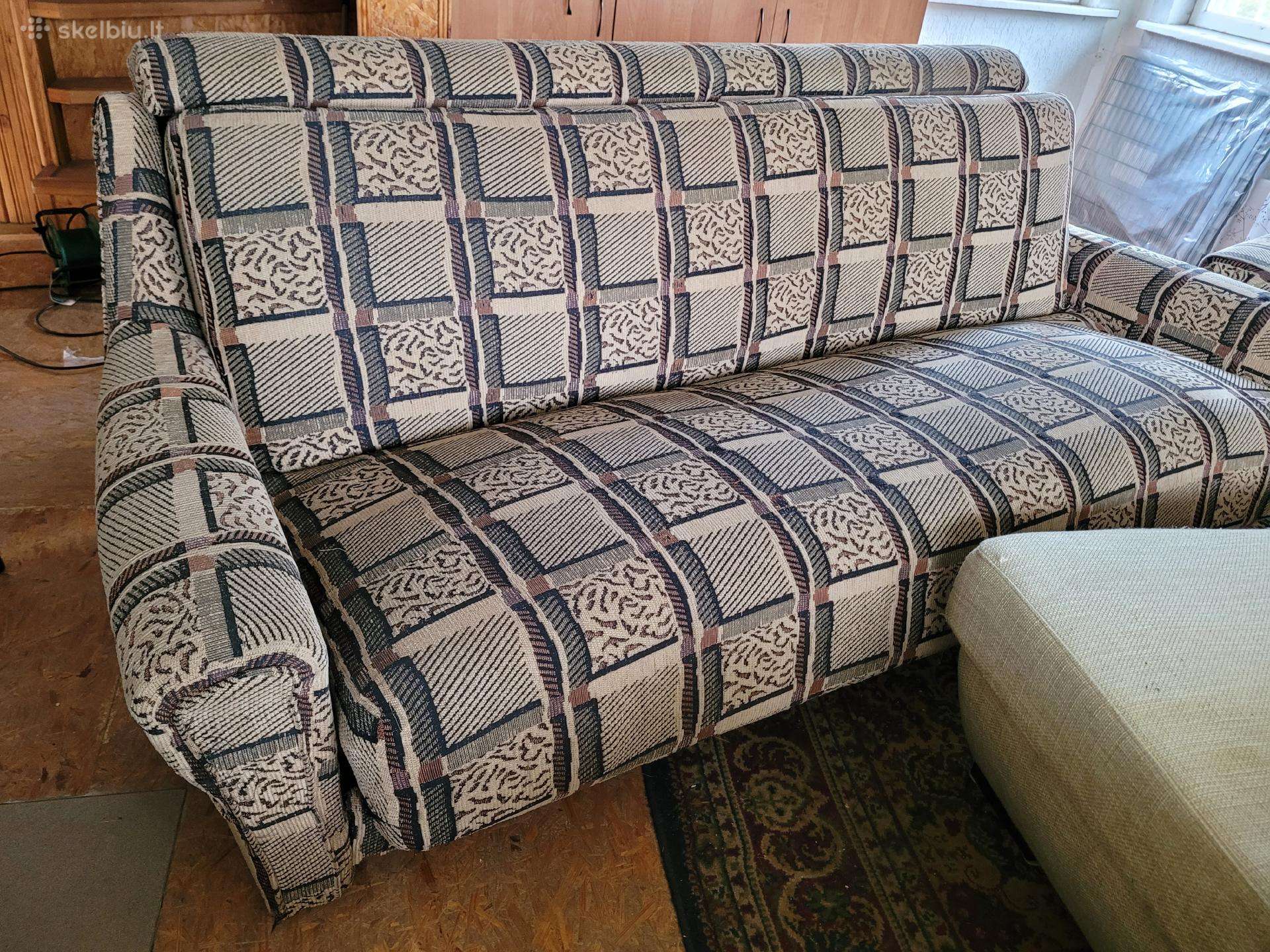 Sofa ir du foteliai