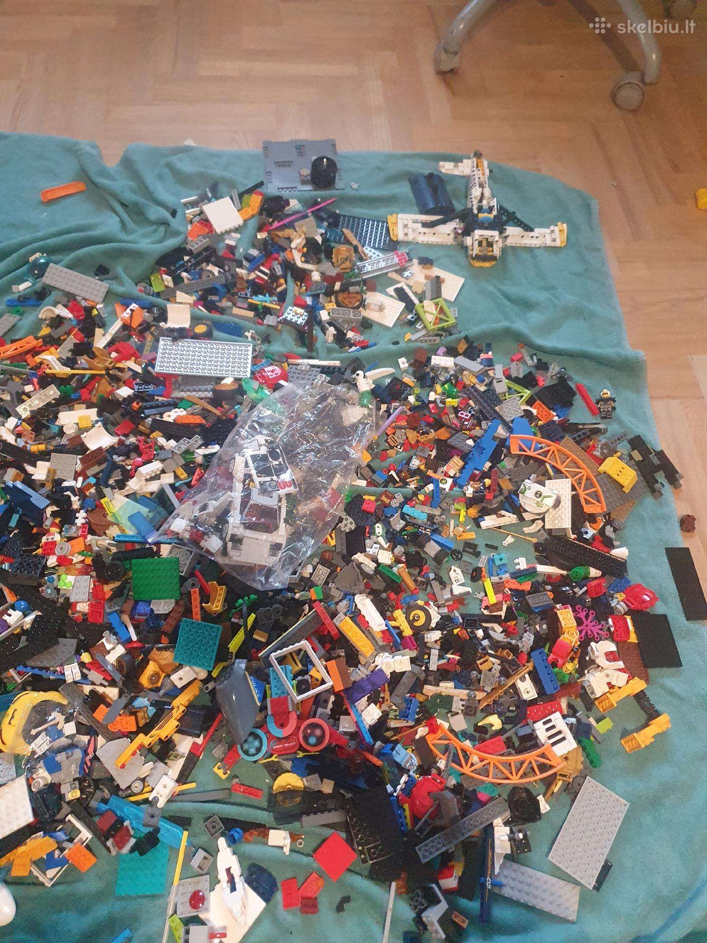 Lego kg 10eur- Parduodu