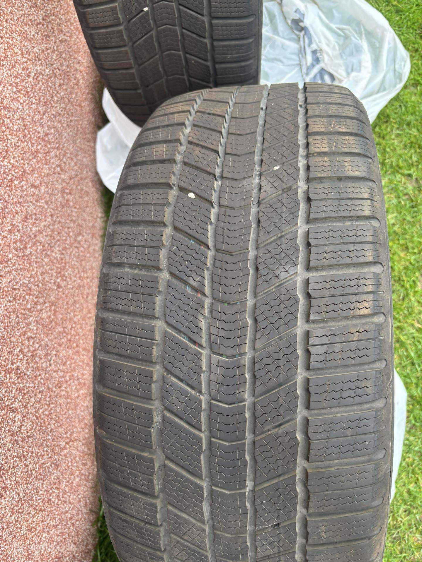 Žieminės Continental padangos R21 255 40