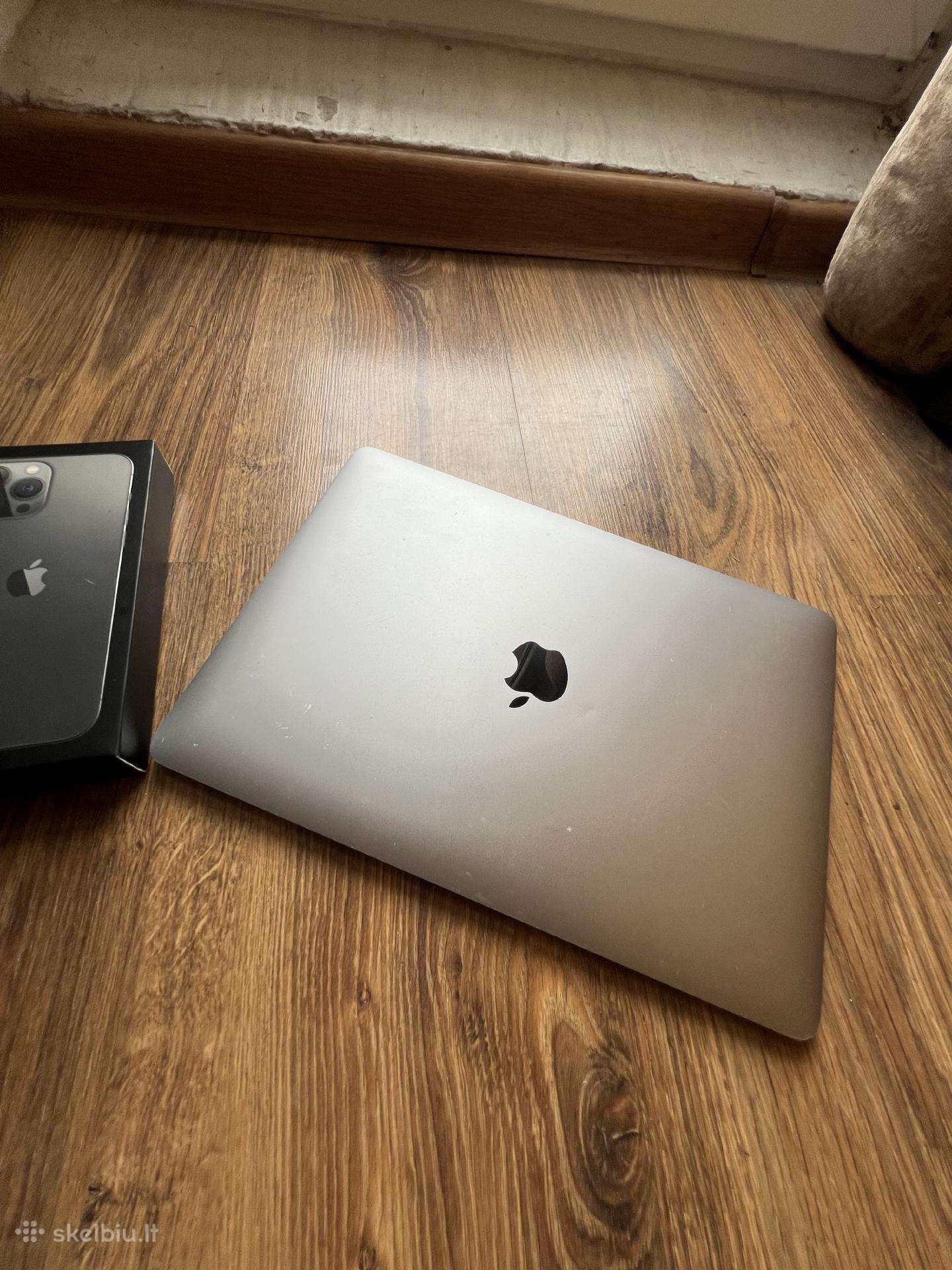 MacBook air 2019