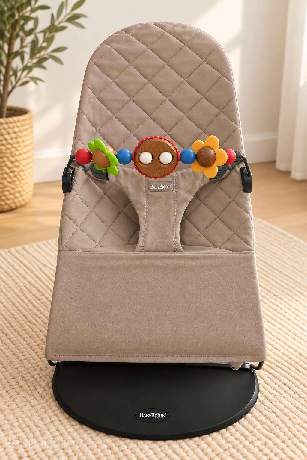 Babybjorn gultukas su 2 užvalkalais