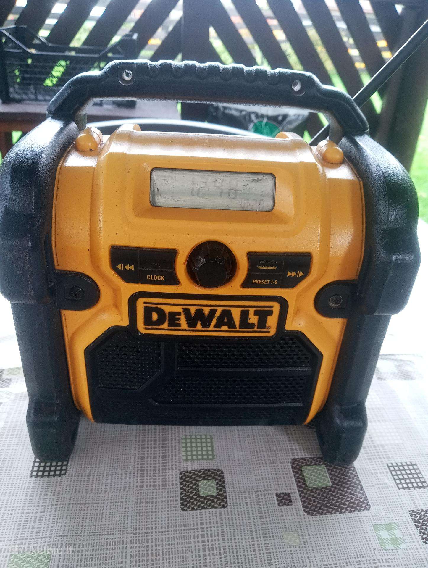 Dewalt Dcr 018 radijas