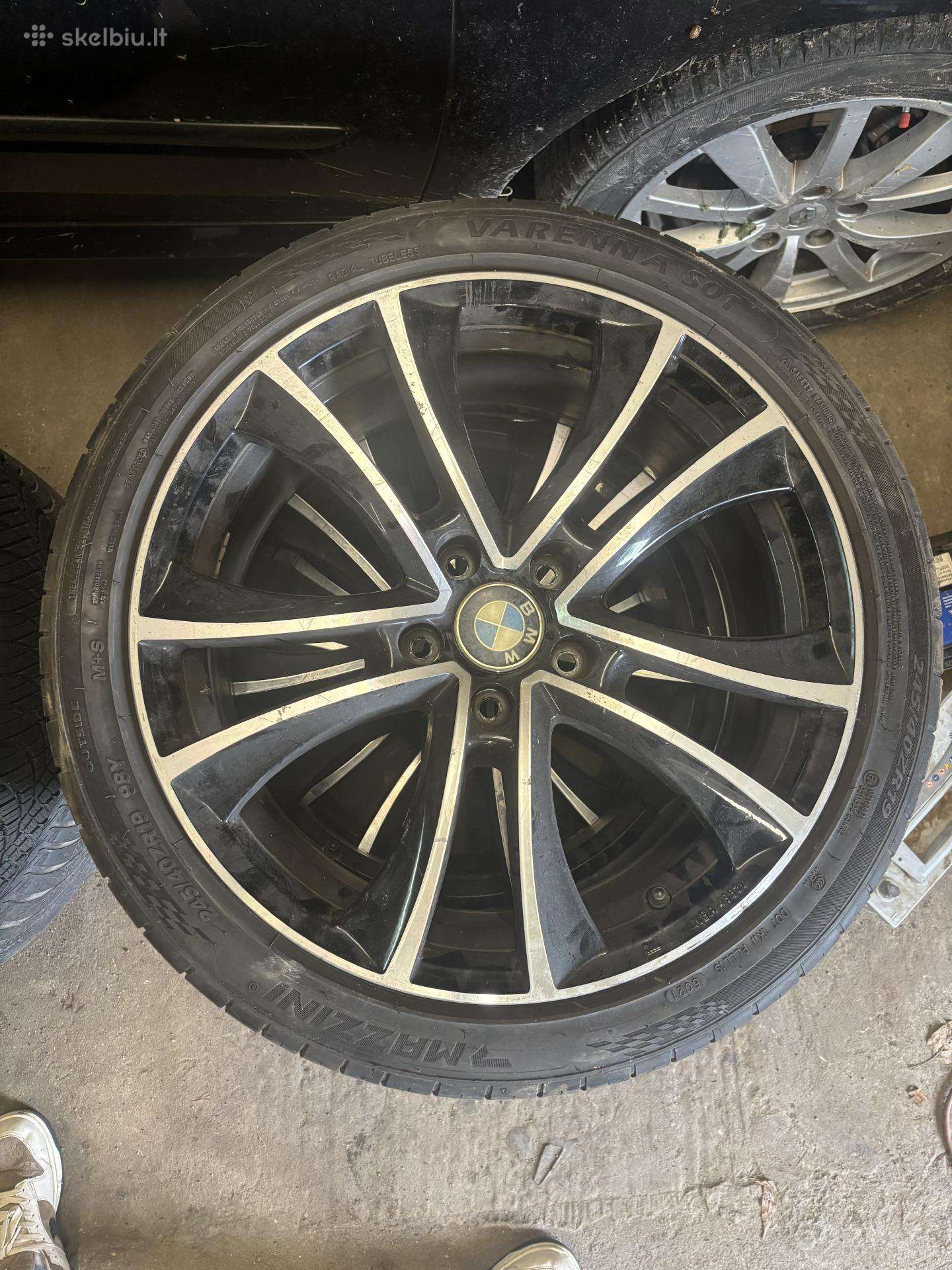 Bmw ratai R19